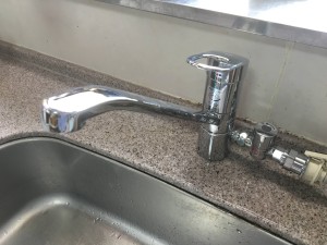 小山市でのTOTOキッチン水栓金具の取替リフォームの方法