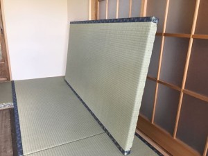 新しい畳の納品