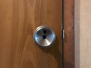 トイレのドアの鍵がかからない 引っかからない 修理出来ますか オリーブホーム 小山市の住宅リフォーム会社