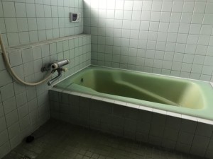 下野市UT様邸の工事前の浴室