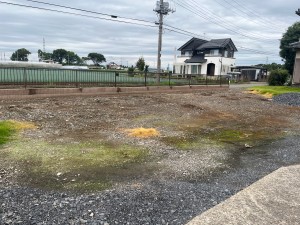 平坦な土の状態