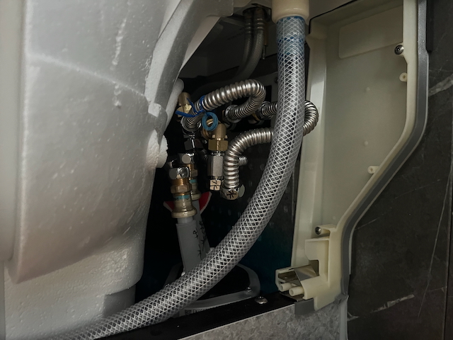 TOTOシステムバスシンラの組立