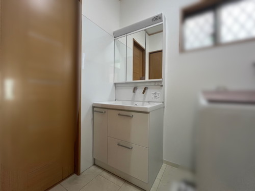 洗面化粧台リフォーム後の写真