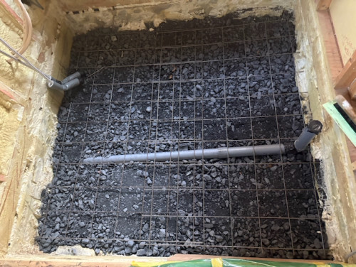 土間コンクリート打ち