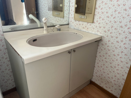 リフォーム前の洗面化粧台