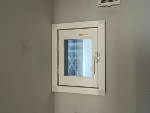 内窓設置後内開き窓