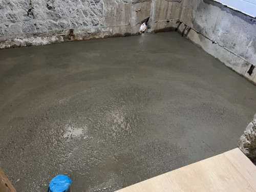 浴室土間コンクリート打ち